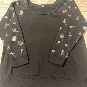 Torrid Black Sweatshirt with Floral Skull Design Size 2